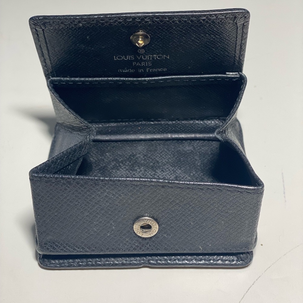 GENUINE LOUIS VUITTON Taiga Coin Case AUTHENTIC Made in France